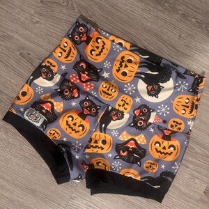 Halloween Black Cat & Pumpkin Printed Athletic Womens Shorts
